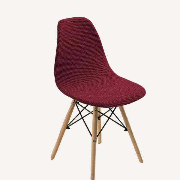 Housse de chaise scandinave en jacquard imperméable Noria bordeaux sur fond beige