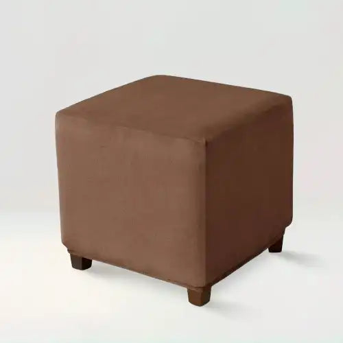 Housse de repose pied carré en velours Wendy de couleur brun sur fond beige
