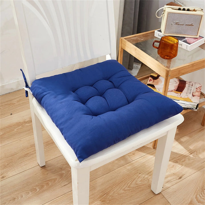 Coussin de chaise rembourré carré en coton Nour de couleur bleu