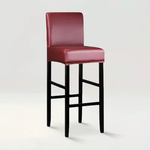Housse de chaise de bar effet cuir Valentina de couleur bordeaux sur fond beige