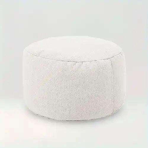 Housse de pouf rond en tissu Assia de couleur blanc sur fond beige