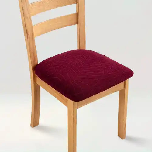 Housse de siège de chaise en jacquard effet floral imperméable Cristina de couleur bordeaux sur fond beige
