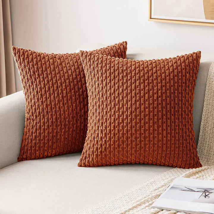 Housse de coussin en velours rayés Delfina de couleur orange