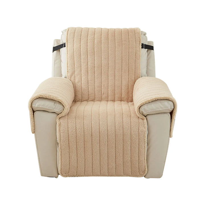 Protège fauteuil relax effet fourrure installation beige