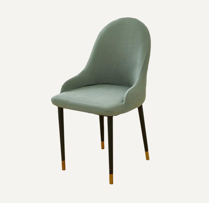 Housse de chaise arrondie avec accoudoirs en jacquard Esmee de couleur vert clair sur fond beige