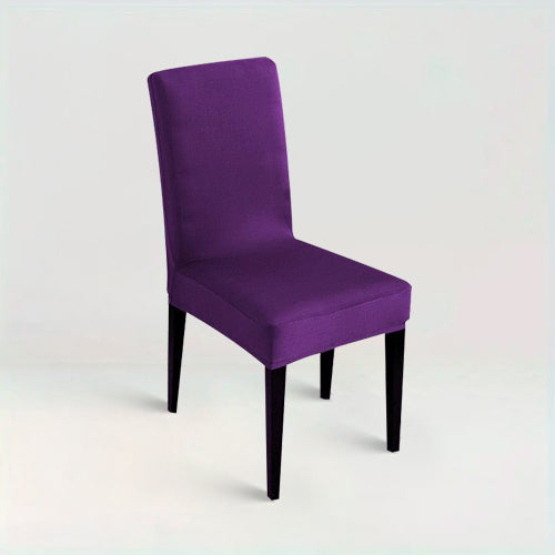 Housse de chaise Lola de couleur violet sur fond beige