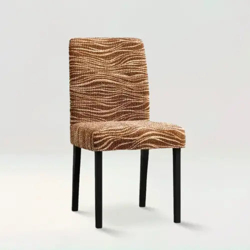 Housse de chaise Universo Marron sur fond beige