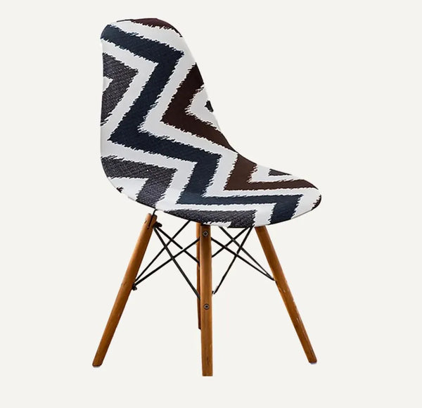 Housse de chaise scandinave avec motifs Sabrina en zèbre sur fond beige